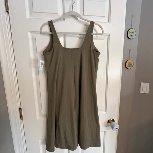 Old Navy PowerSoft Sleeveless Square Neck Active Dress Built-In Bra - Picture 2 of 5